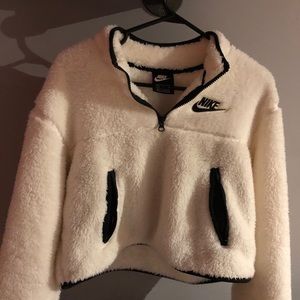 Nike cropped Sherpa